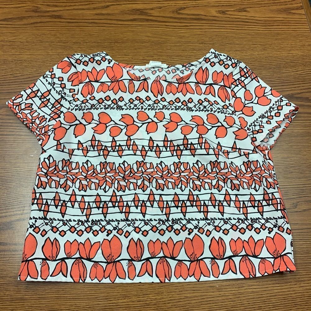 BCNU Scallop Cross Back Top sz M